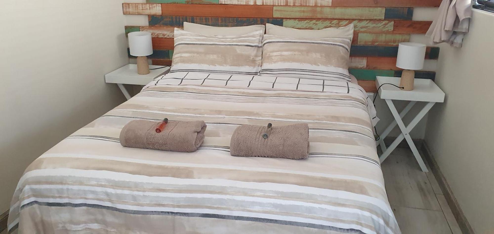Summer Sand Holiday Cottages Scottburgh Bilik gambar